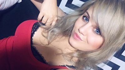 Crystal Meow - Escort Girl from Downey California