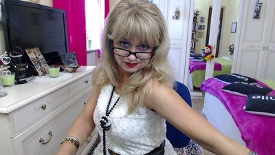Rise Golden Smile - Escort Girl from Independence Missouri